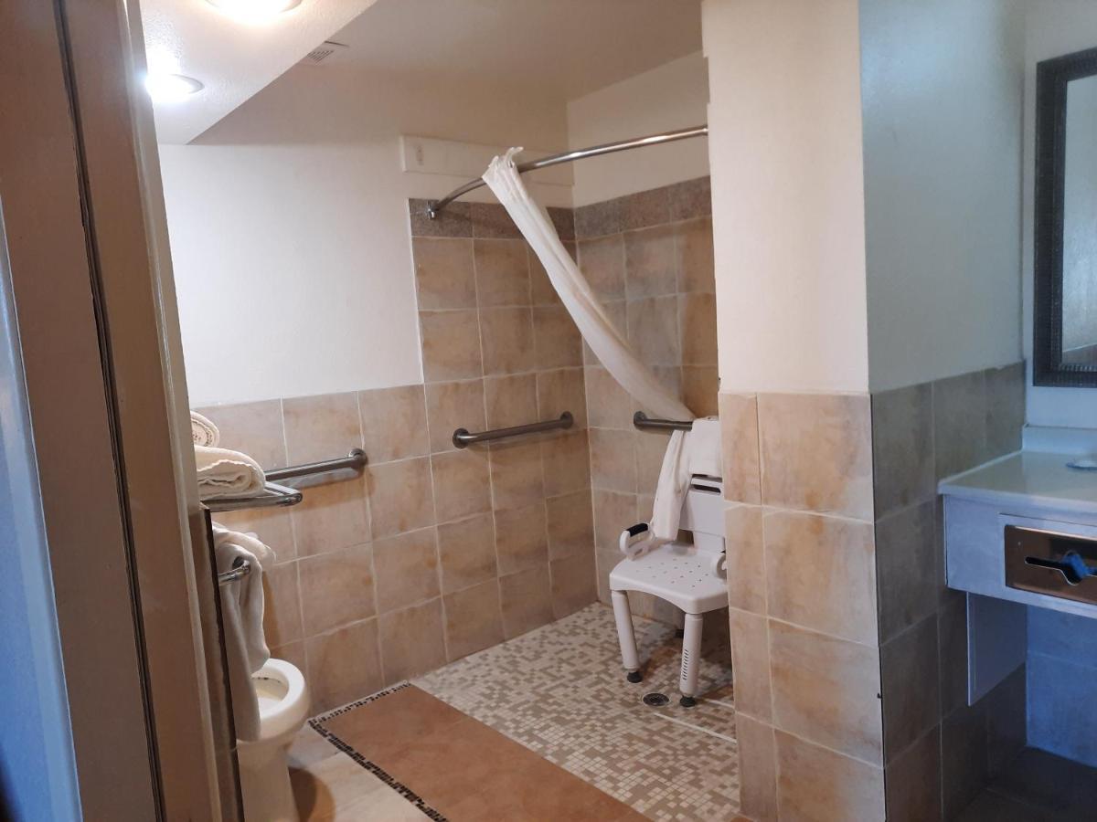 Quality Inn & Suites Grants - I-40 Buitenkant foto