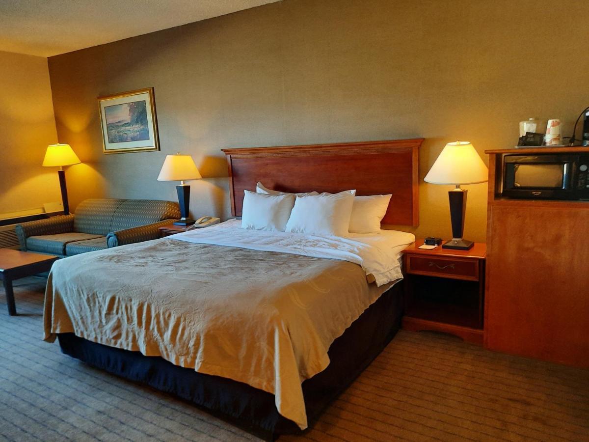 Quality Inn & Suites Grants - I-40 Buitenkant foto