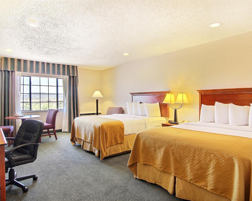 Quality Inn & Suites Grants - I-40 Buitenkant foto