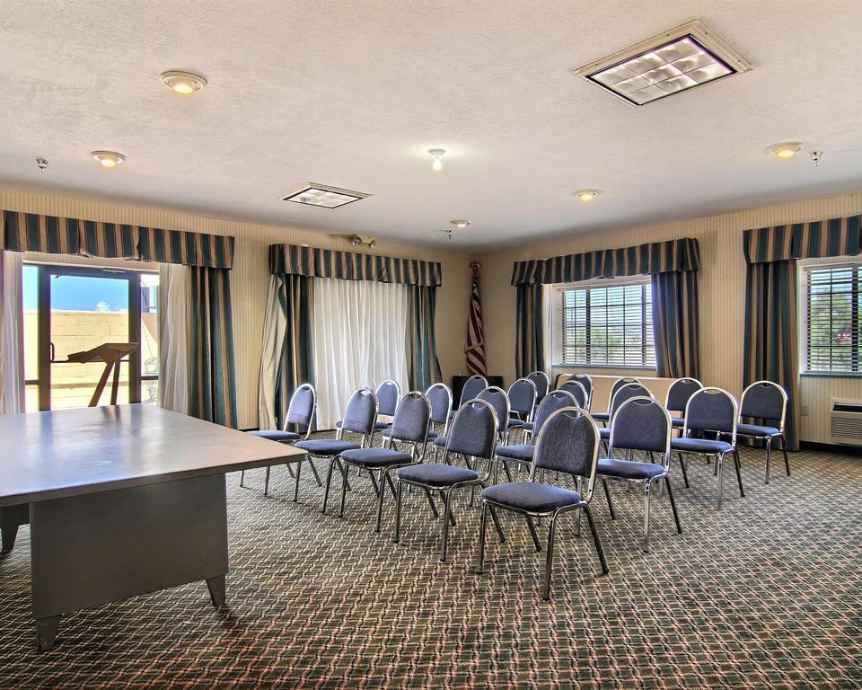 Quality Inn & Suites Grants - I-40 Buitenkant foto