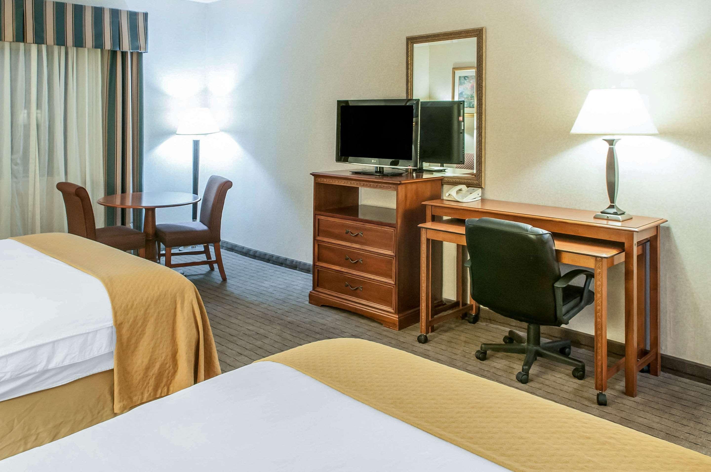 Quality Inn & Suites Grants - I-40 Buitenkant foto