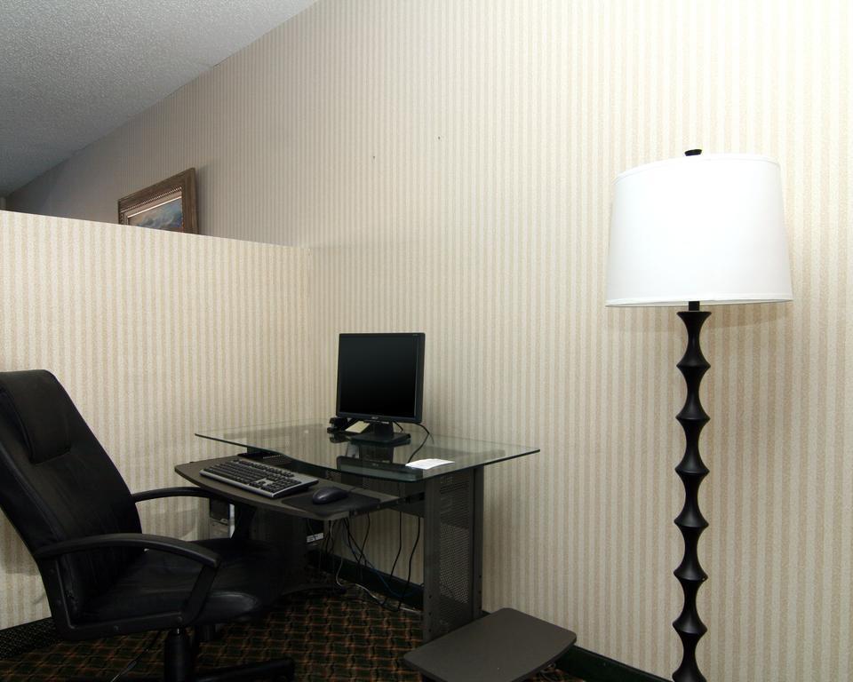 Quality Inn & Suites Grants - I-40 Buitenkant foto