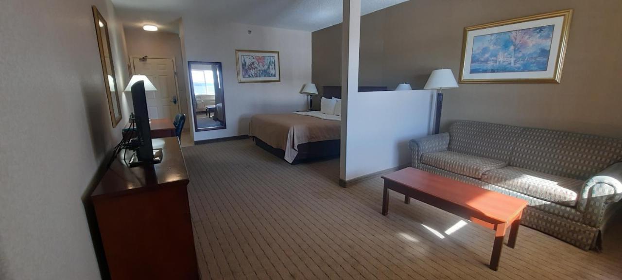 Quality Inn & Suites Grants - I-40 Buitenkant foto