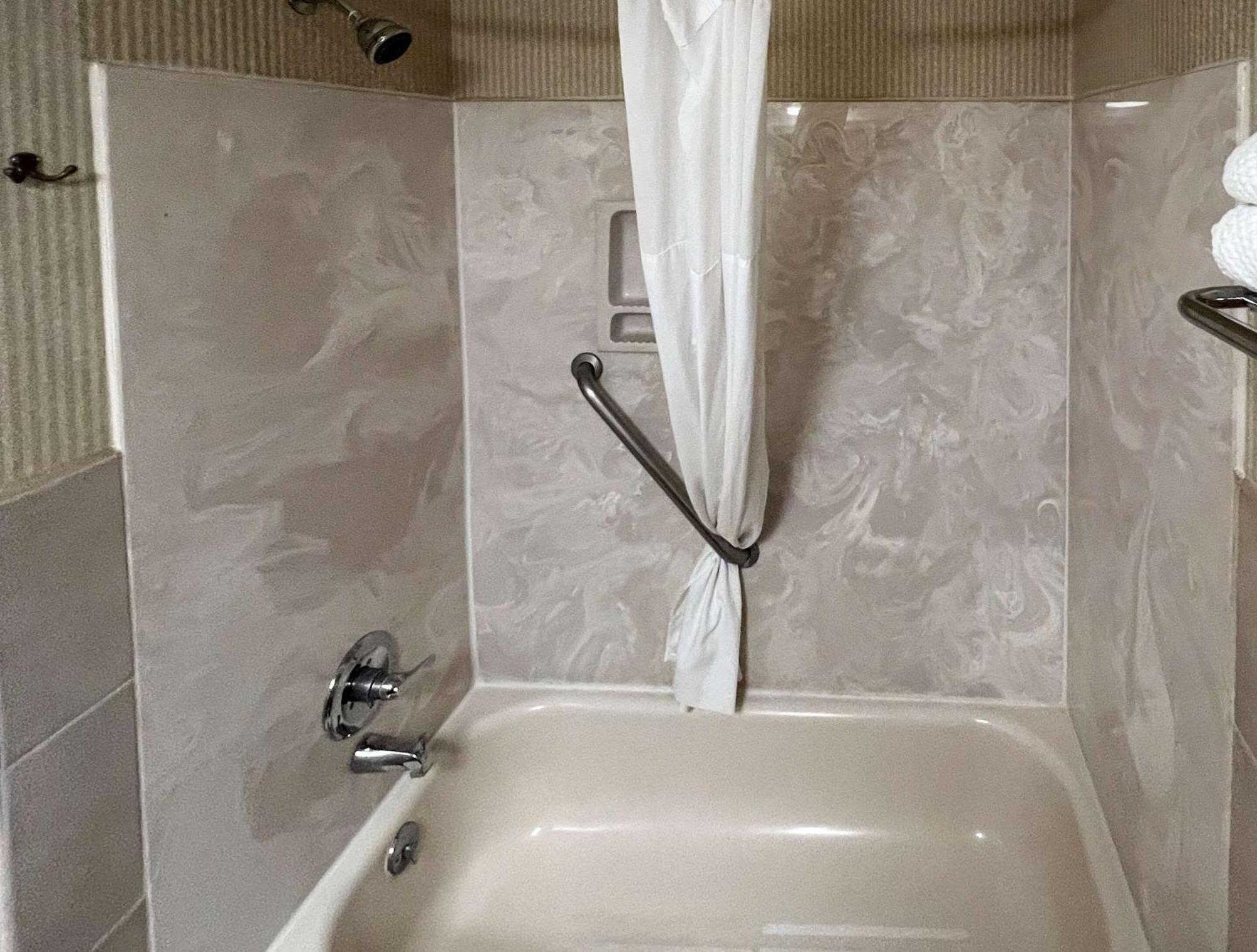 Quality Inn & Suites Grants - I-40 Buitenkant foto