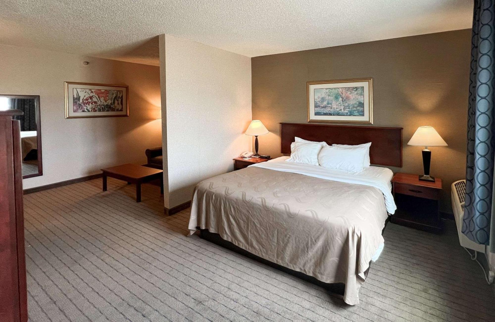 Quality Inn & Suites Grants - I-40 Buitenkant foto