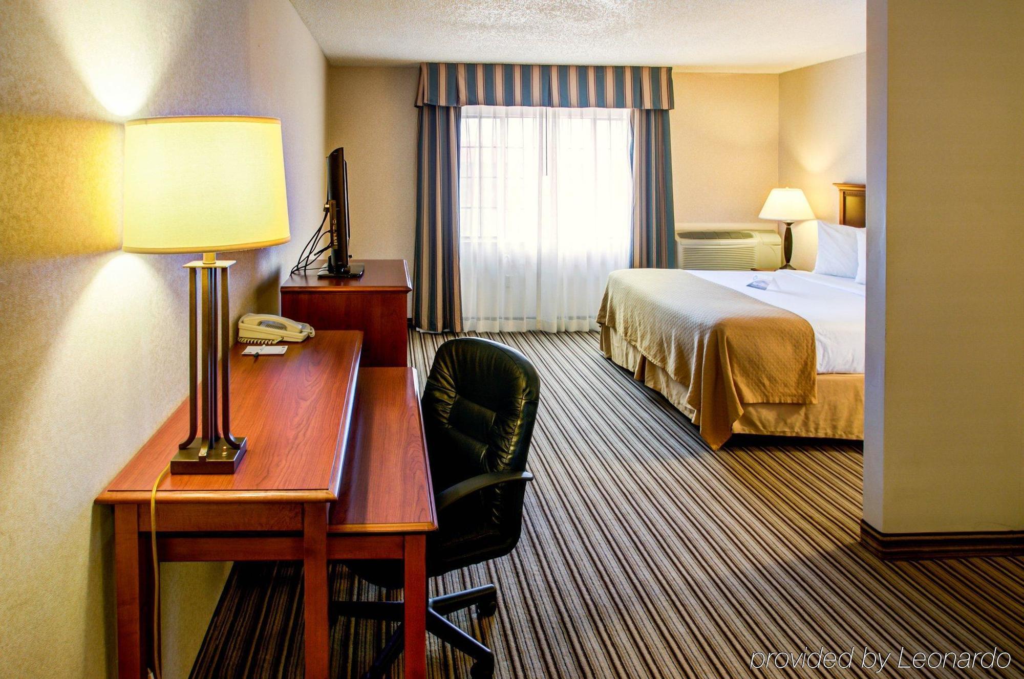 Quality Inn & Suites Grants - I-40 Buitenkant foto
