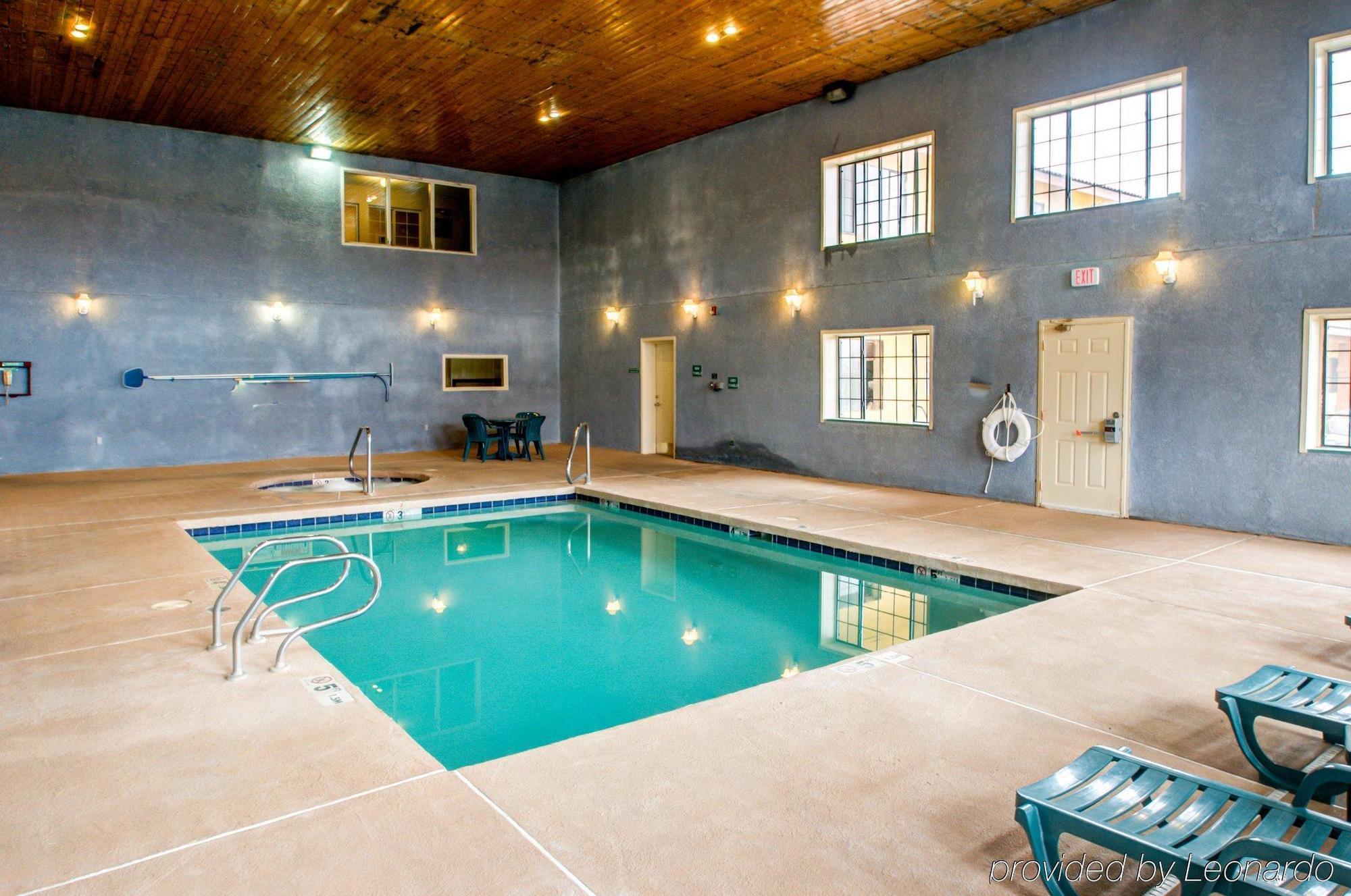 Quality Inn & Suites Grants - I-40 Buitenkant foto